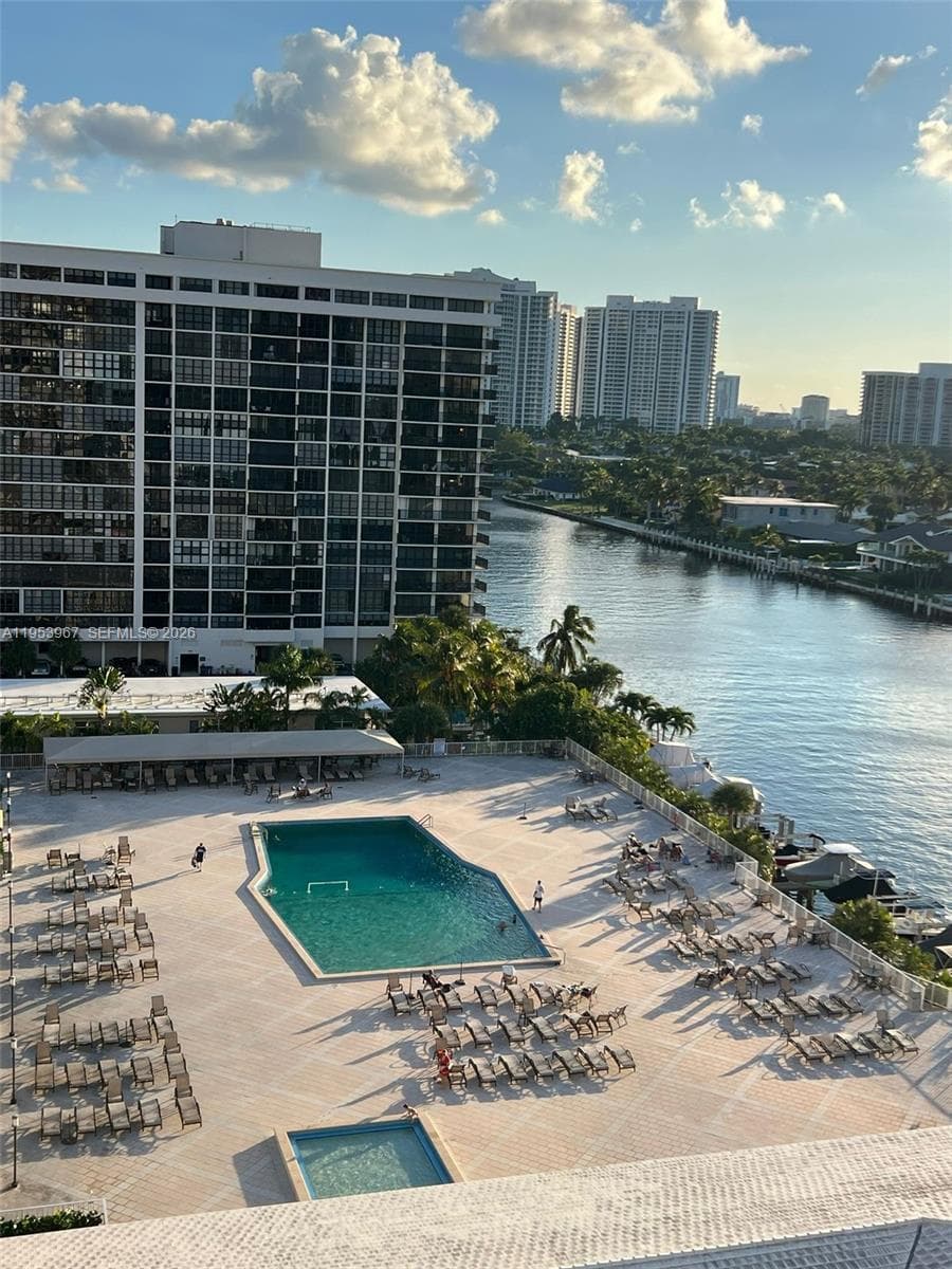 HEMISPHERE CONDO · #10P in Hallandale Beach - Photo 21