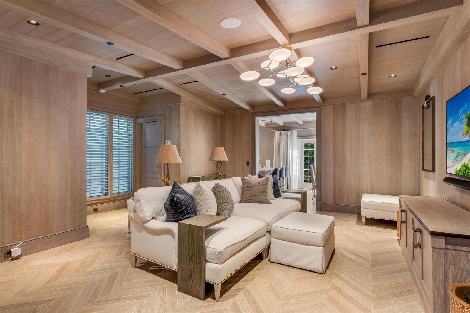 FAMILY_ROOM_ANGLE_2_EB