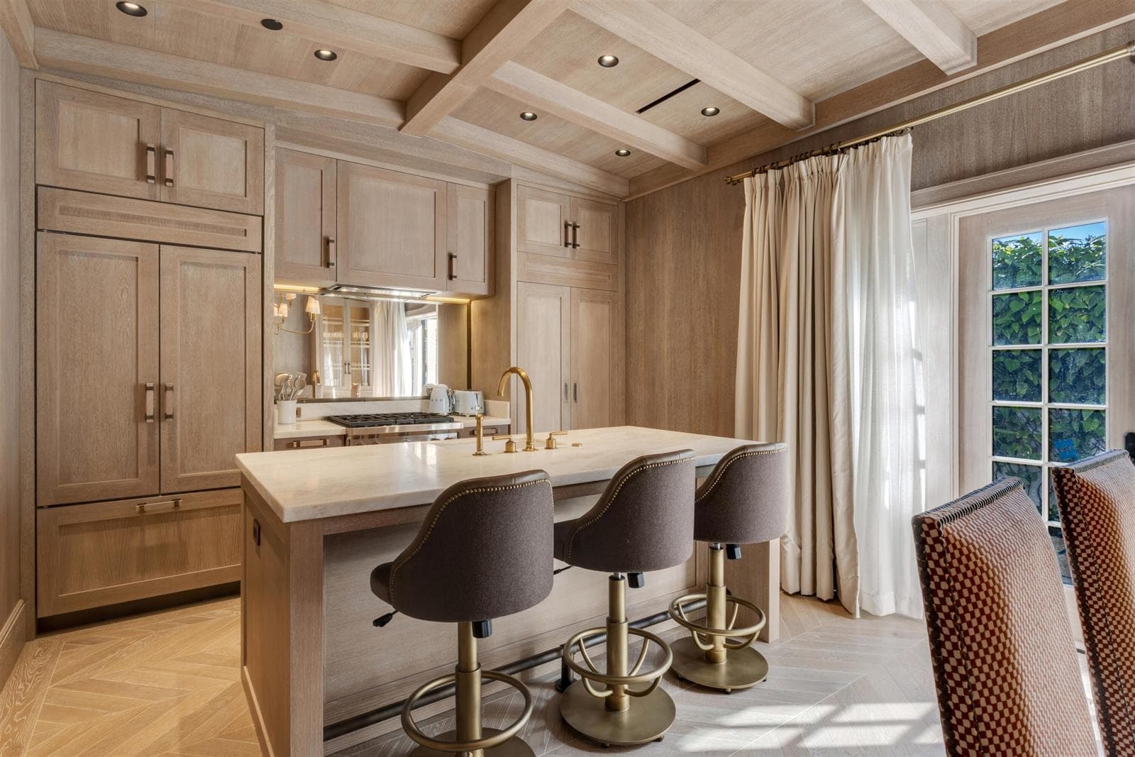 KITCHEN_EB