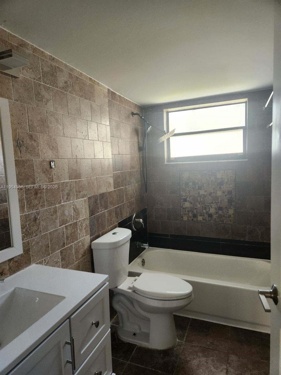 JEFFERSON GARDENS CONDO · #203 in Miami Beach - Photo 5