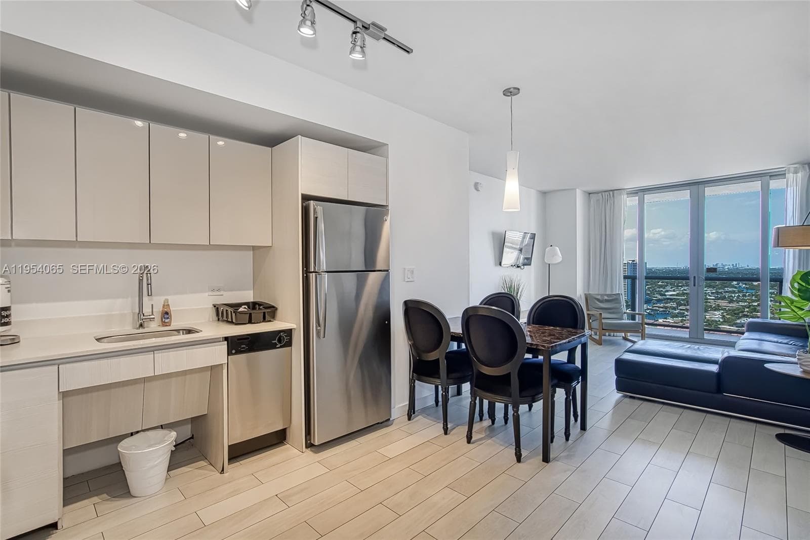 BEACHWALK CONDOMINIUM · #R2304 in Hallandale Beach - Photo 6