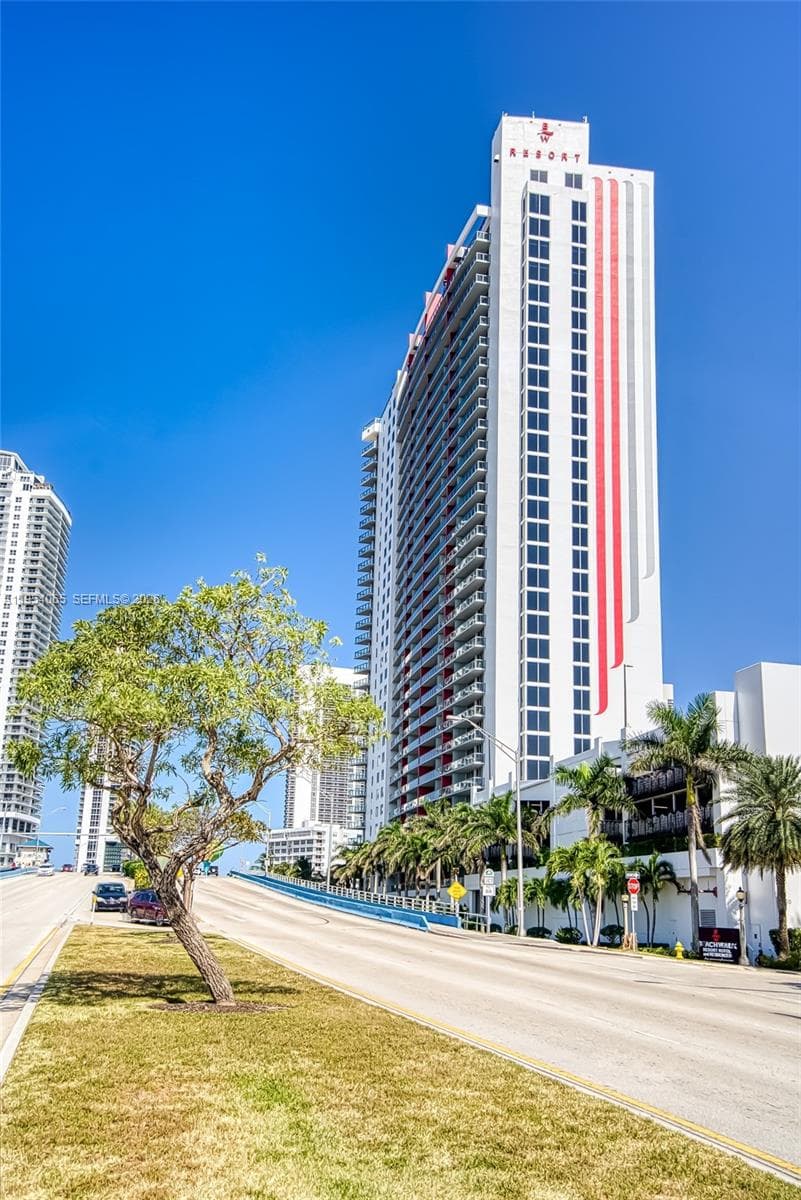 BEACHWALK CONDOMINIUM · #R2304 in Hallandale Beach - Photo 41