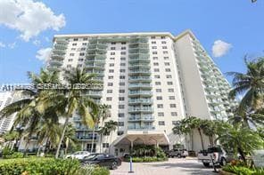 Ocean Reserve · #825 in Sunny Isles Beach - Photo 29