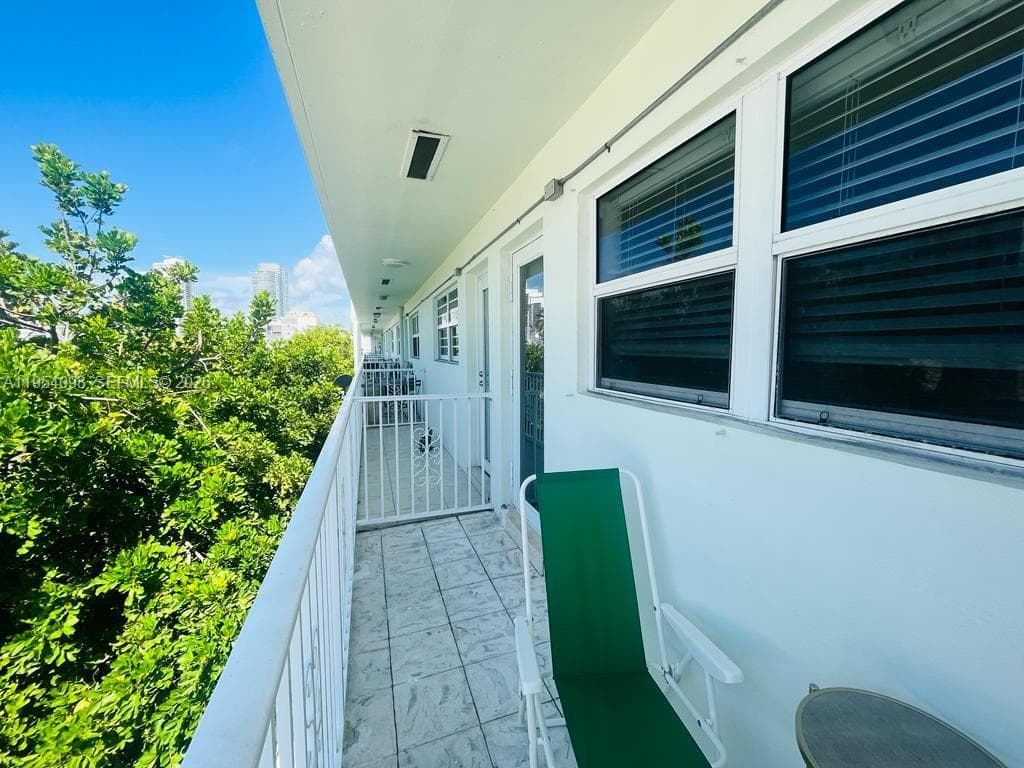 WASHINGTON CENTER CONDO · #304 in Miami Beach - Photo 16