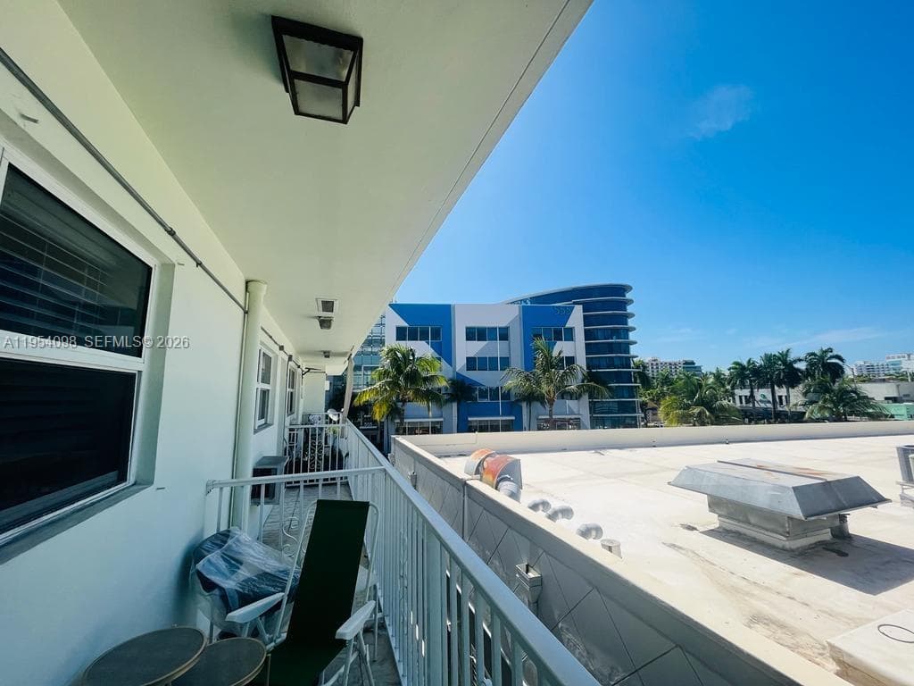 WASHINGTON CENTER CONDO · #304 in Miami Beach - Photo 15