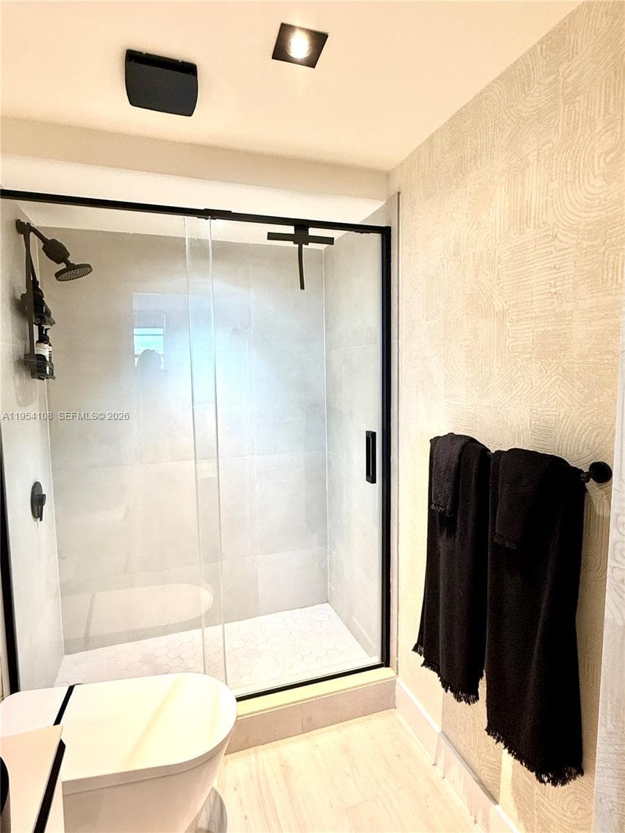 CLEARVIEW TOWERS CONDO · #603 in Miami Beach - Photo 12