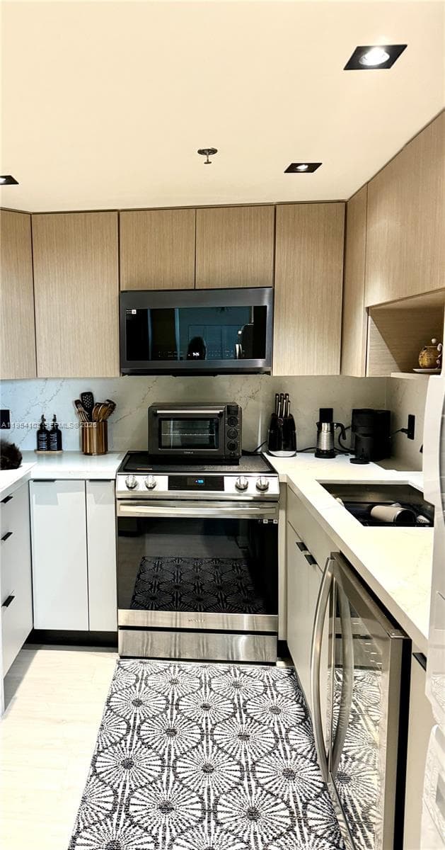 CLEARVIEW TOWERS CONDO · #603 in Miami Beach - Photo 15