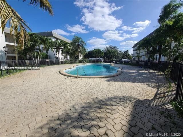 OLA CONDO · #B303 in Miami - Photo 2