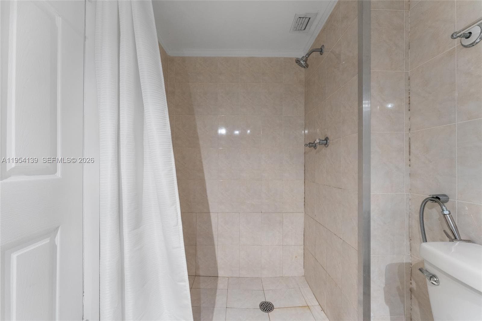 Del Prado · #1701 in Aventura - Photo 16