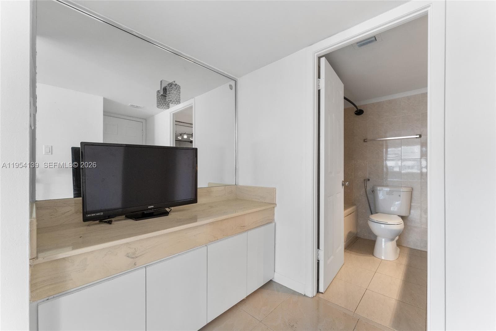 Del Prado · #1701 in Aventura - Photo 22