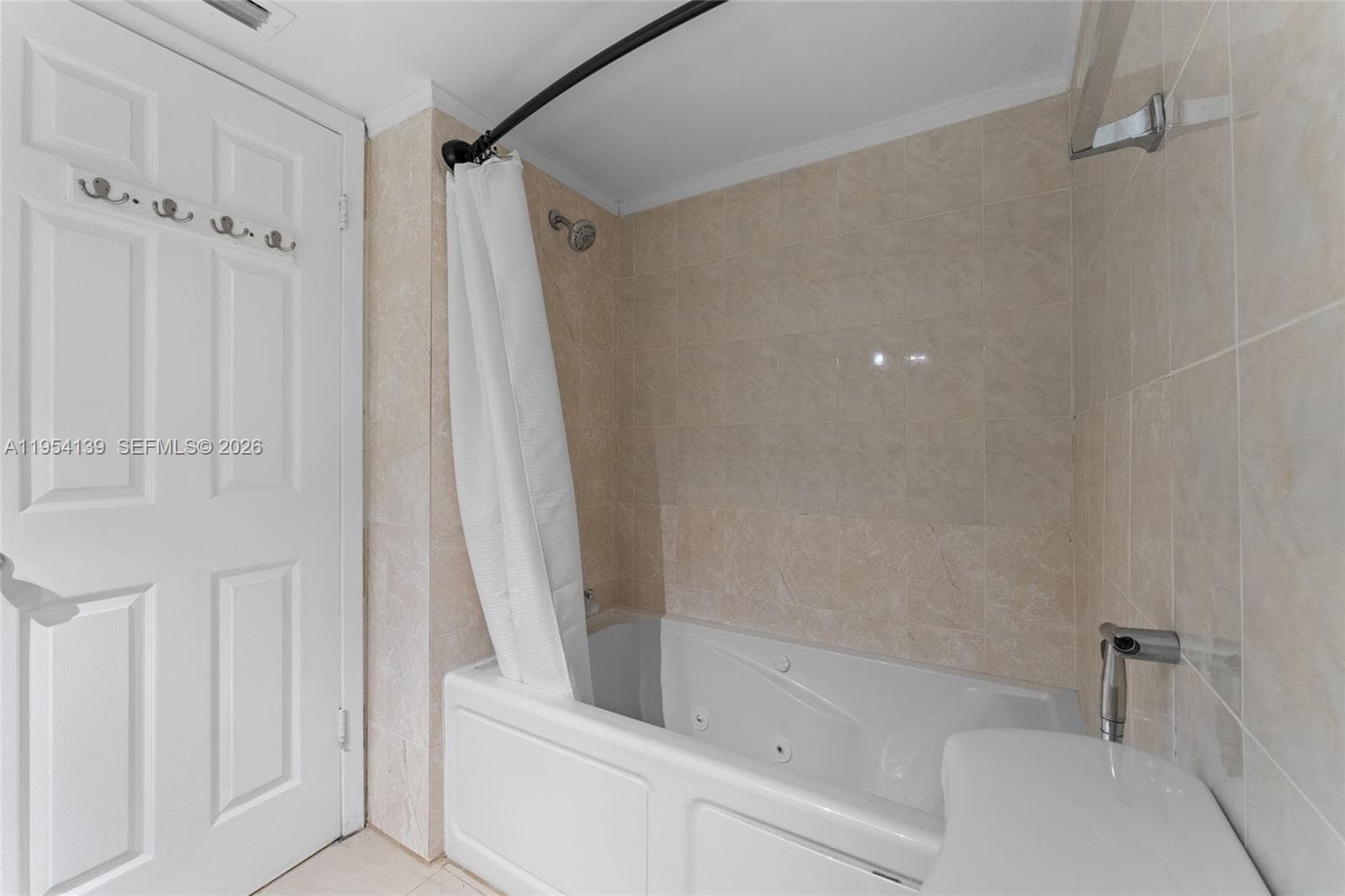 Del Prado · #1701 in Aventura - Photo 24