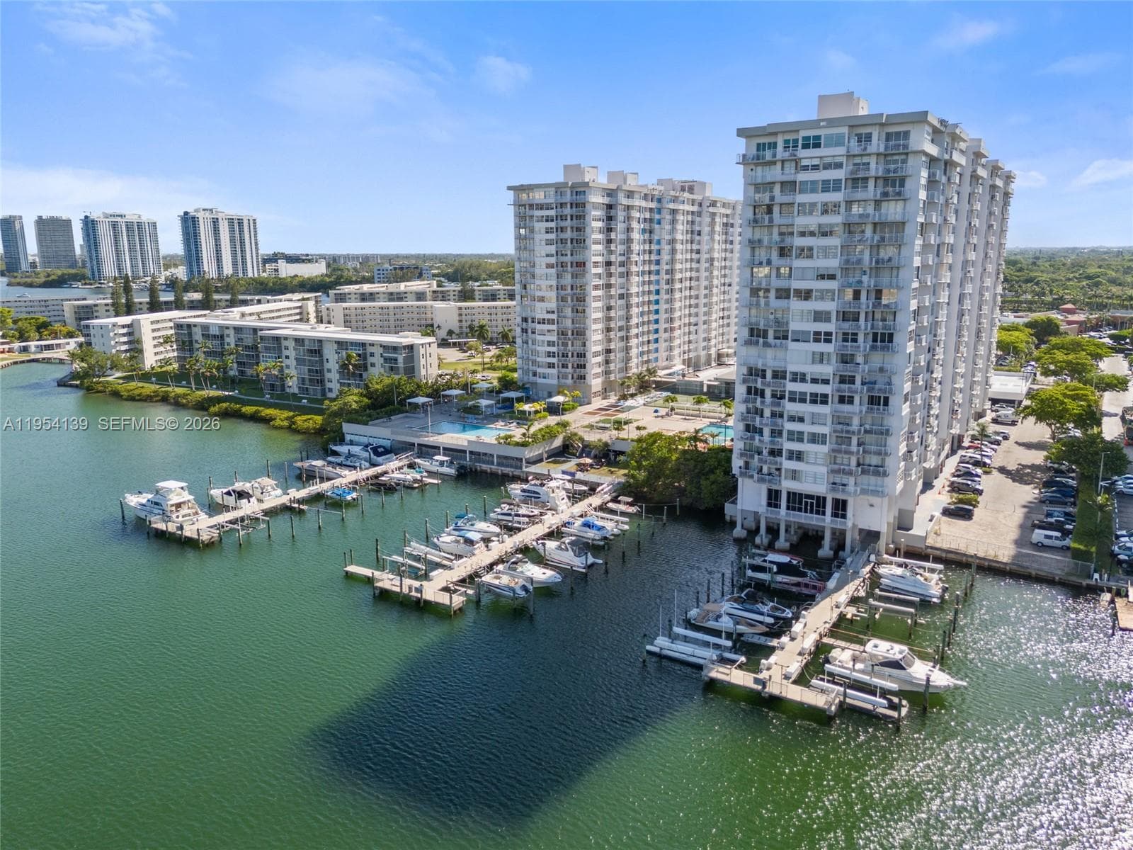 Del Prado · #1701 in Aventura - Photo 32