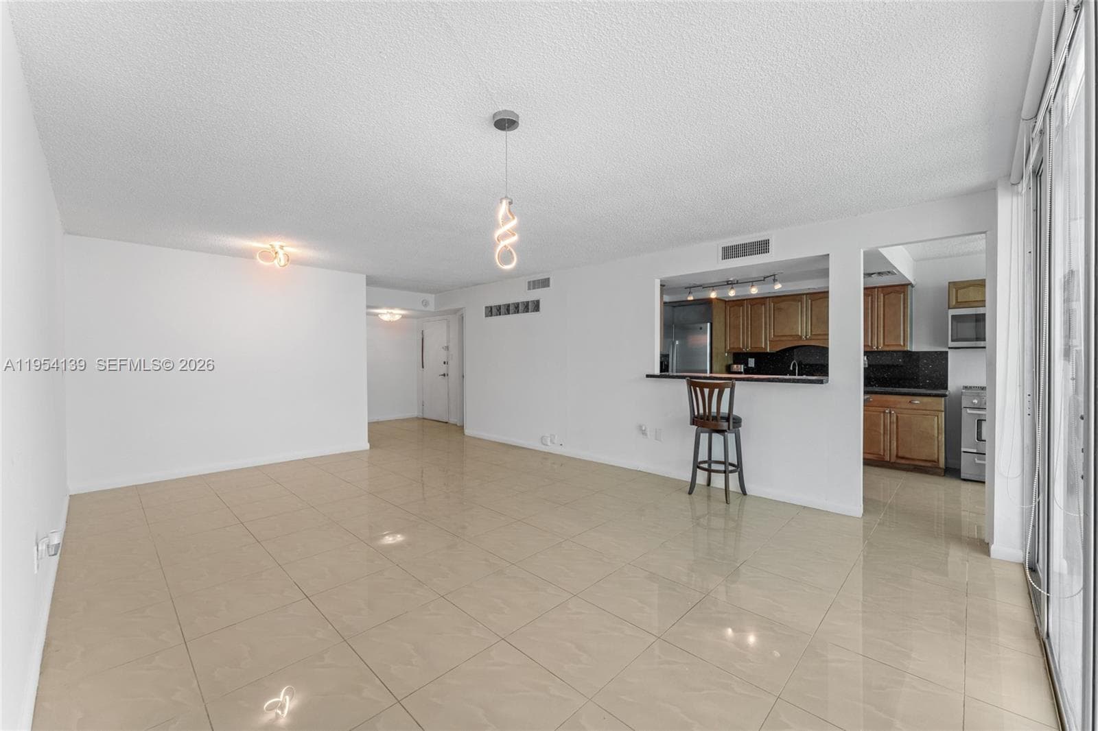 Del Prado · #1701 in Aventura - Photo 8