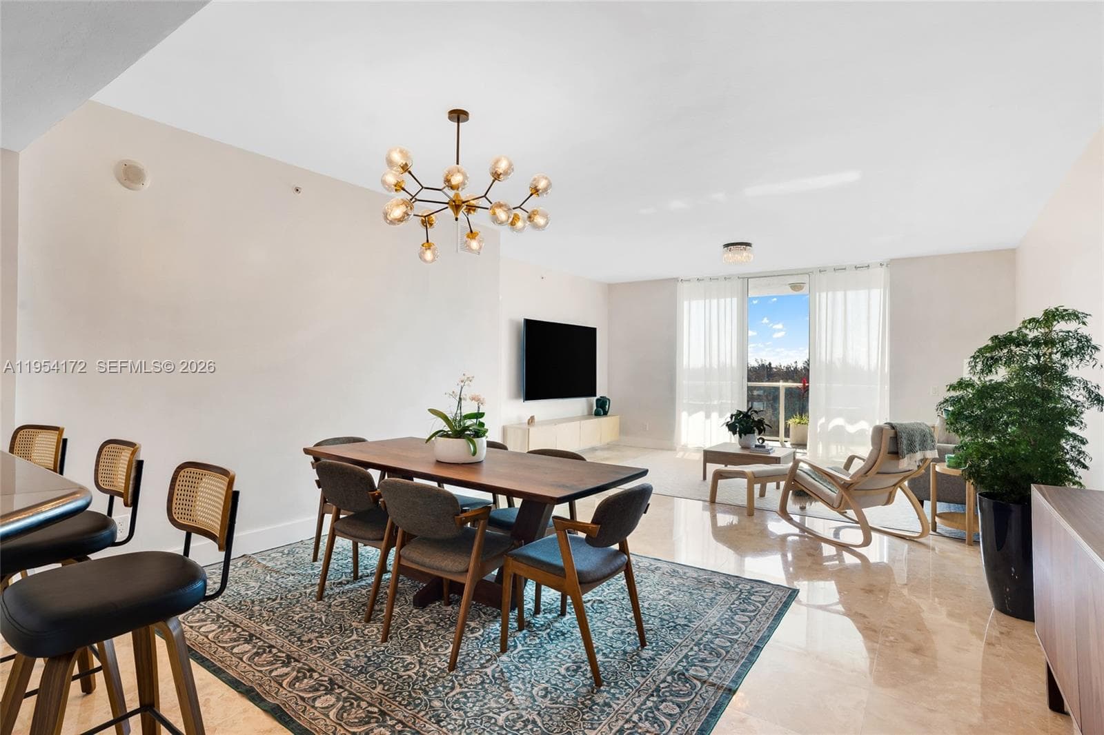 THE OAKS I CONDO · #901 in North Miami - Photo 2