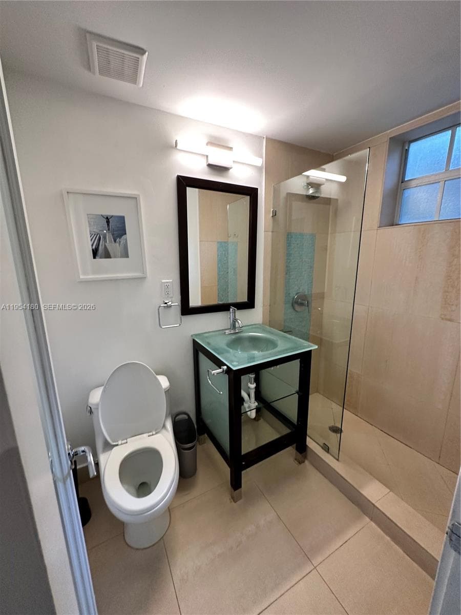 RETREAT CONDO · #105 in Miami Beach - Photo 12
