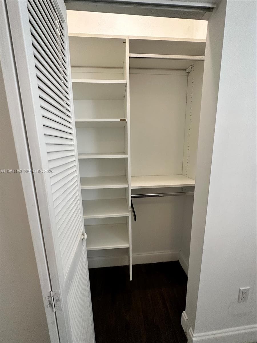 RETREAT CONDO · #105 in Miami Beach - Photo 7