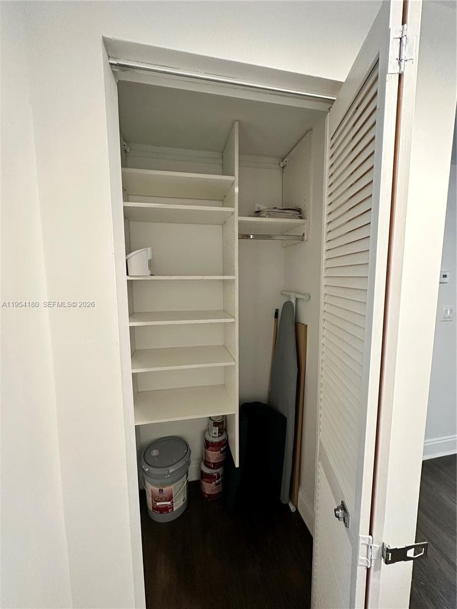 RETREAT CONDO · #105 in Miami Beach - Photo 14