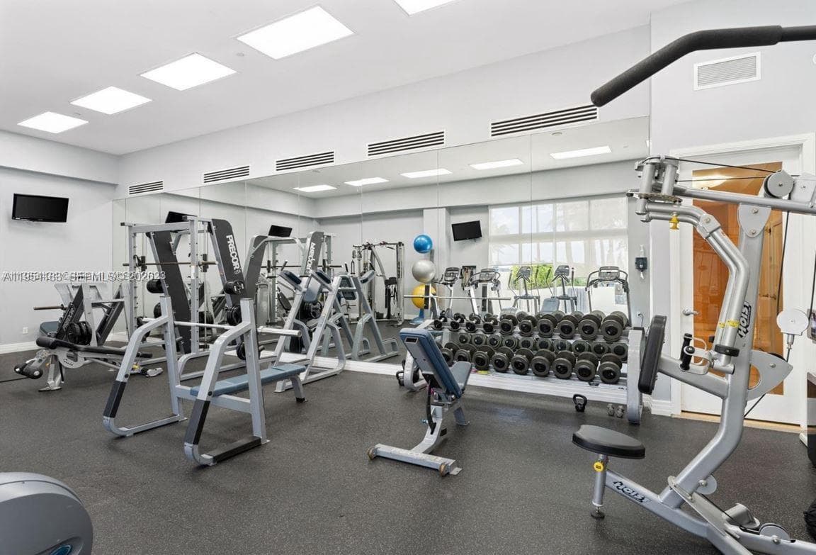 THE COLLINS CONDO · #1206 in Miami Beach - Photo 23