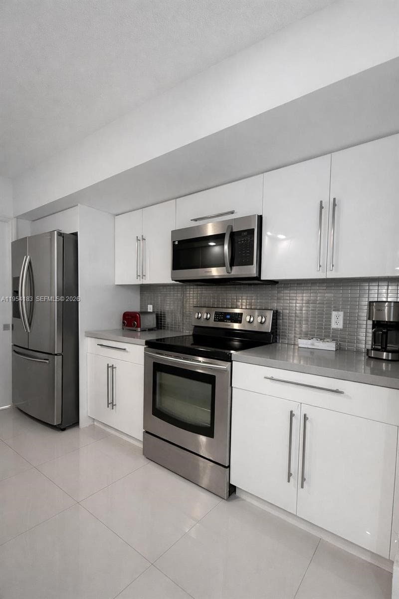 THE COLLINS CONDO · #1206 in Miami Beach - Photo 11