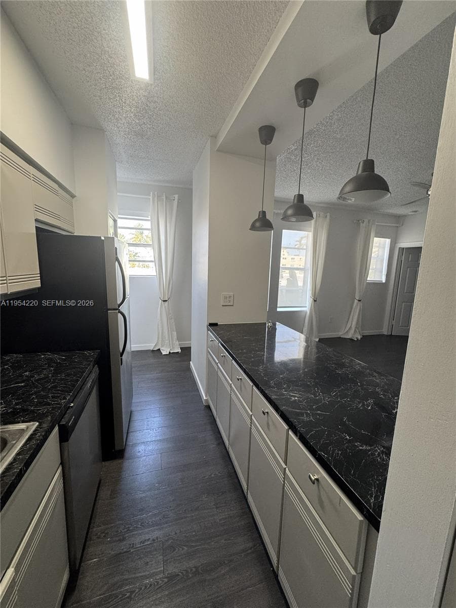 Lincoln View Condominium · #302 in Miami Beach - Photo 8