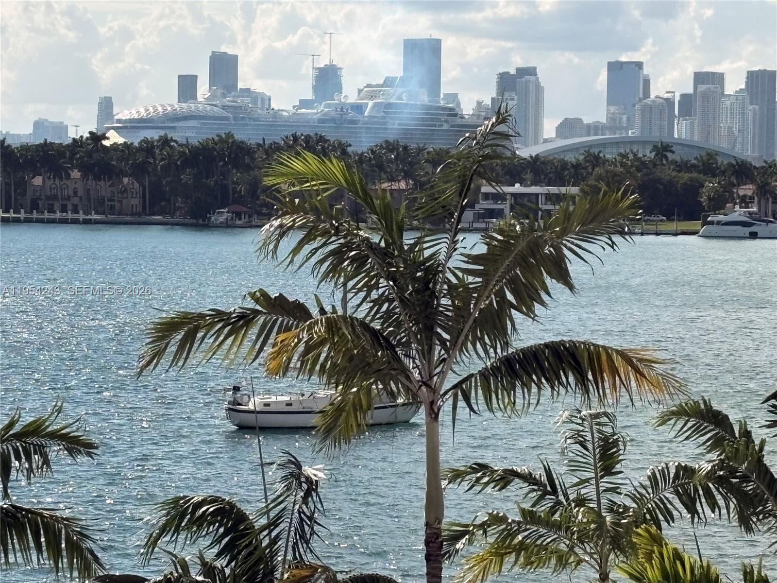 SOUTH BAY CLUB CONDO · #533 in Miami Beach - Photo 2