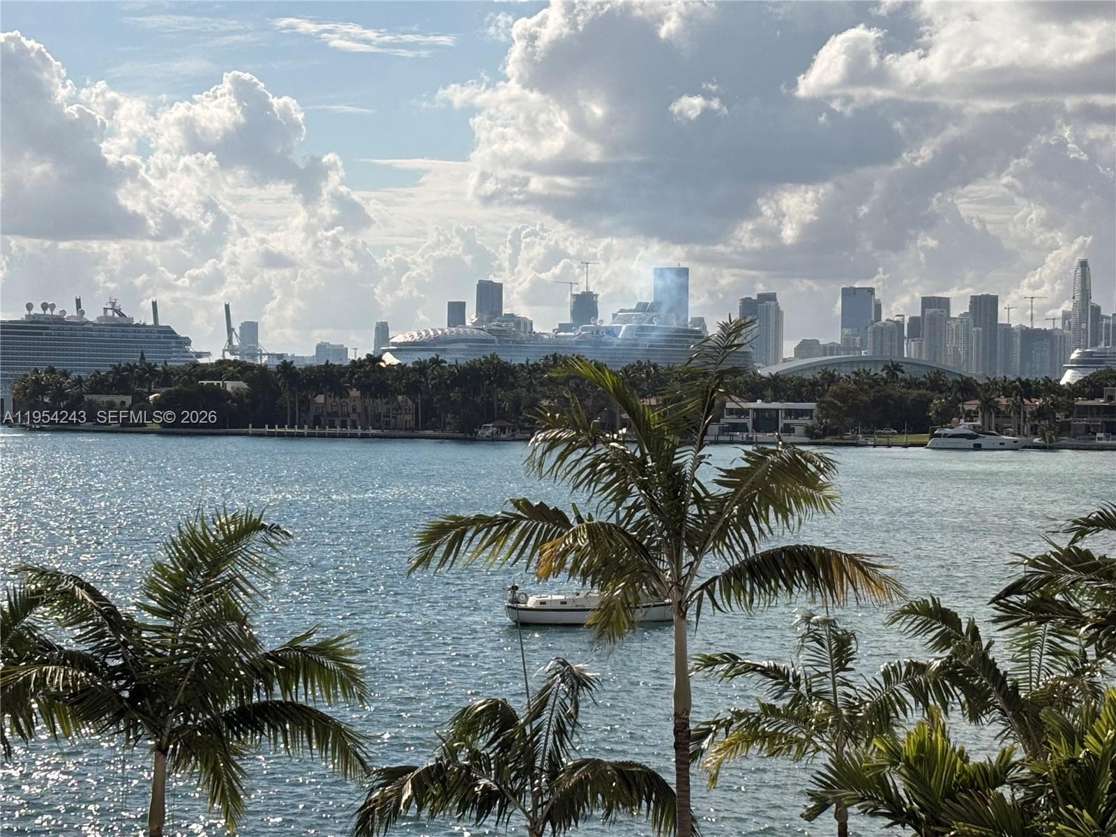 SOUTH BAY CLUB CONDO · #533 in Miami Beach - Photo 3