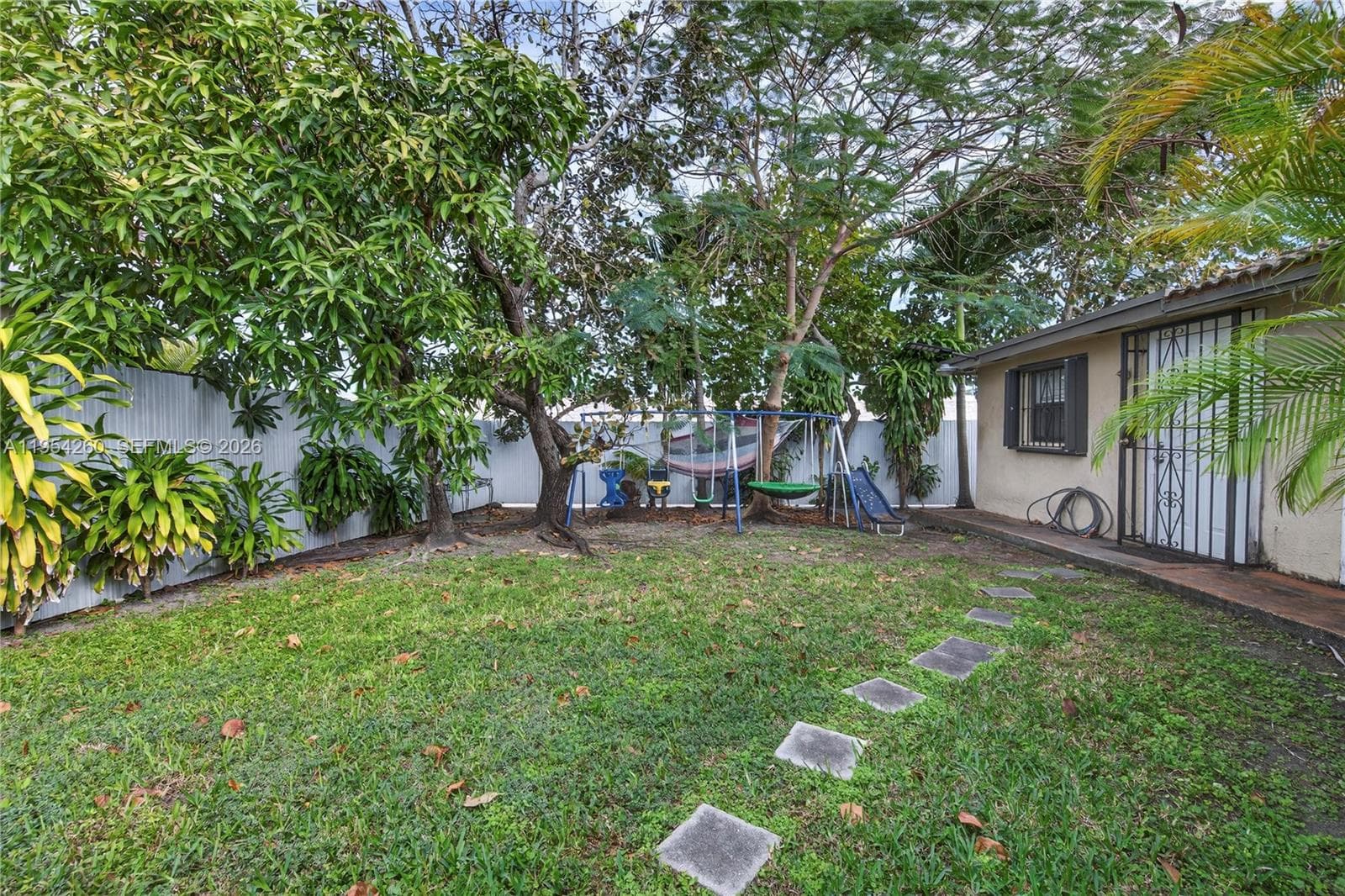 17307 SW 115th Ave photo 1