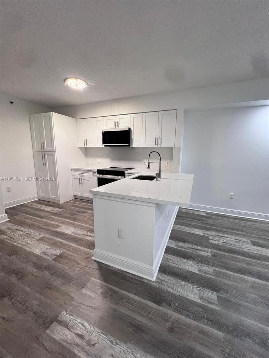 BLUE LAGOON CONDO · #109 in Miami - Photo 25