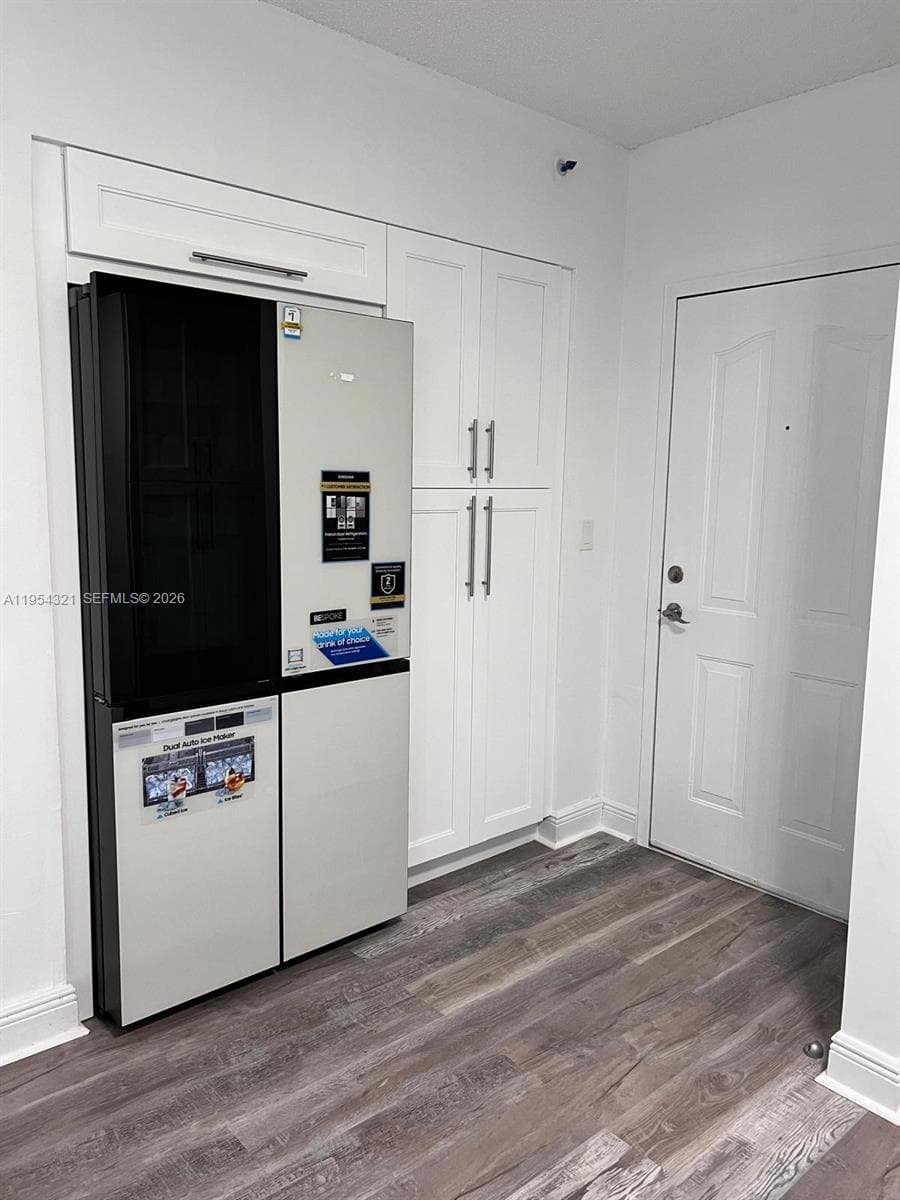 BLUE LAGOON CONDO · #109 in Miami - Photo 5
