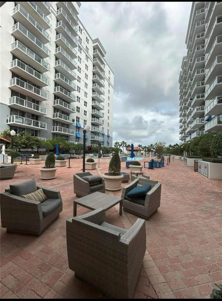 BLUE LAGOON CONDO · #109 in Miami - Photo 33