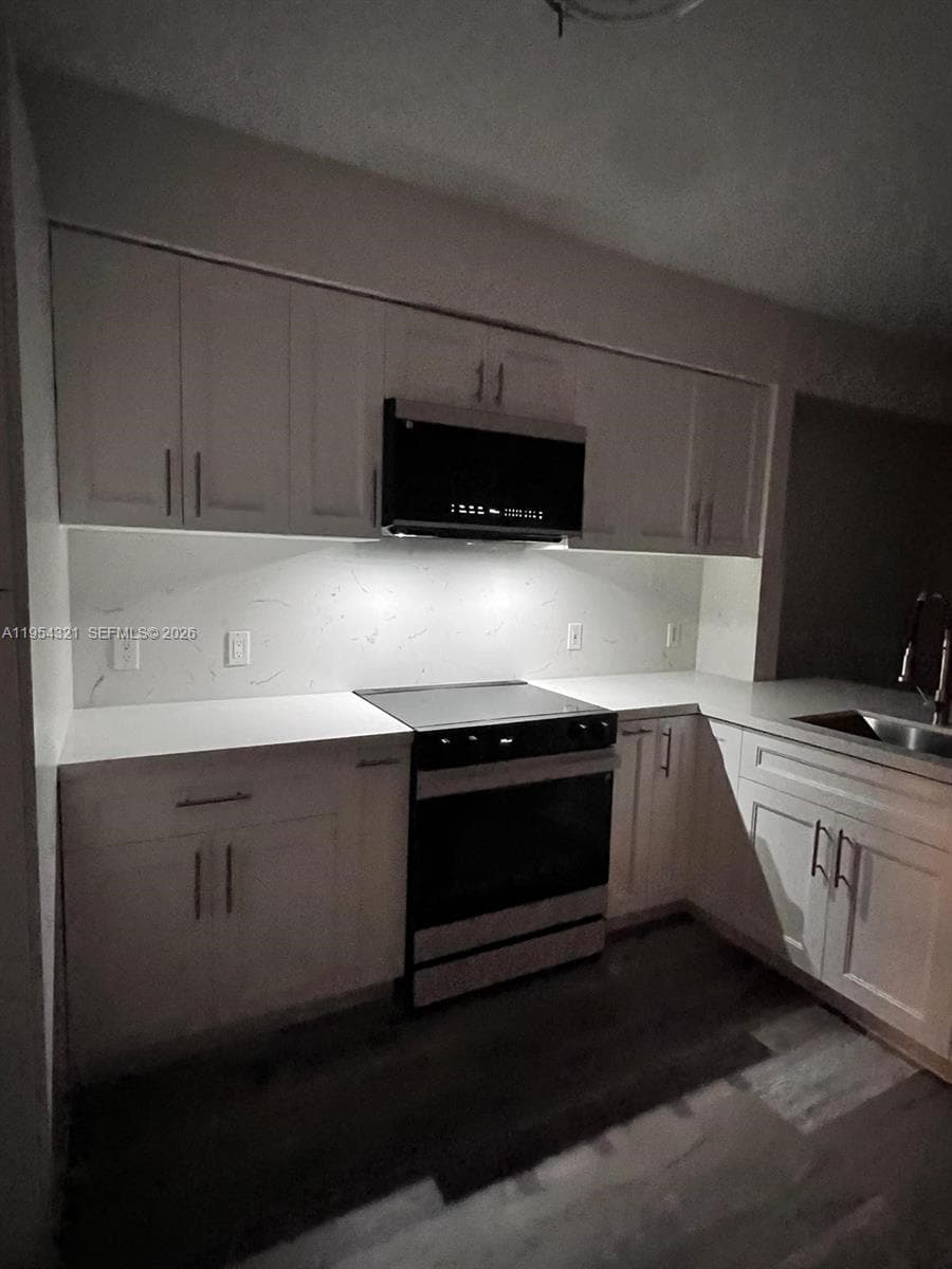 BLUE LAGOON CONDO · #109 in Miami - Photo 28