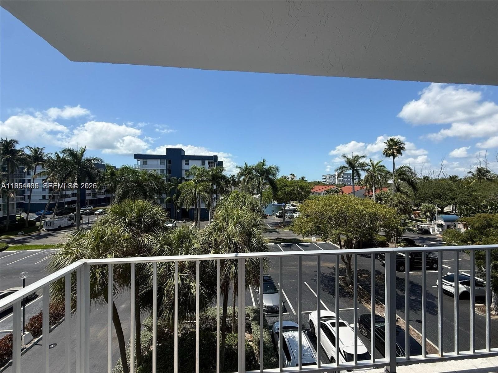 REEF CLUB CONDO ASS · #4J in North Miami Beach - Photo 6