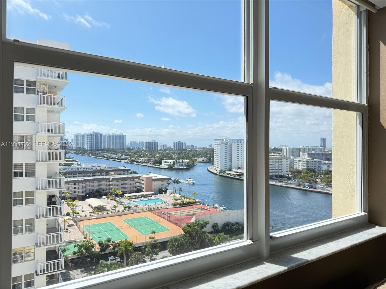 PLAZA TOWERS NORTH CONDO · #1402 in Hallandale Beach - Photo 4