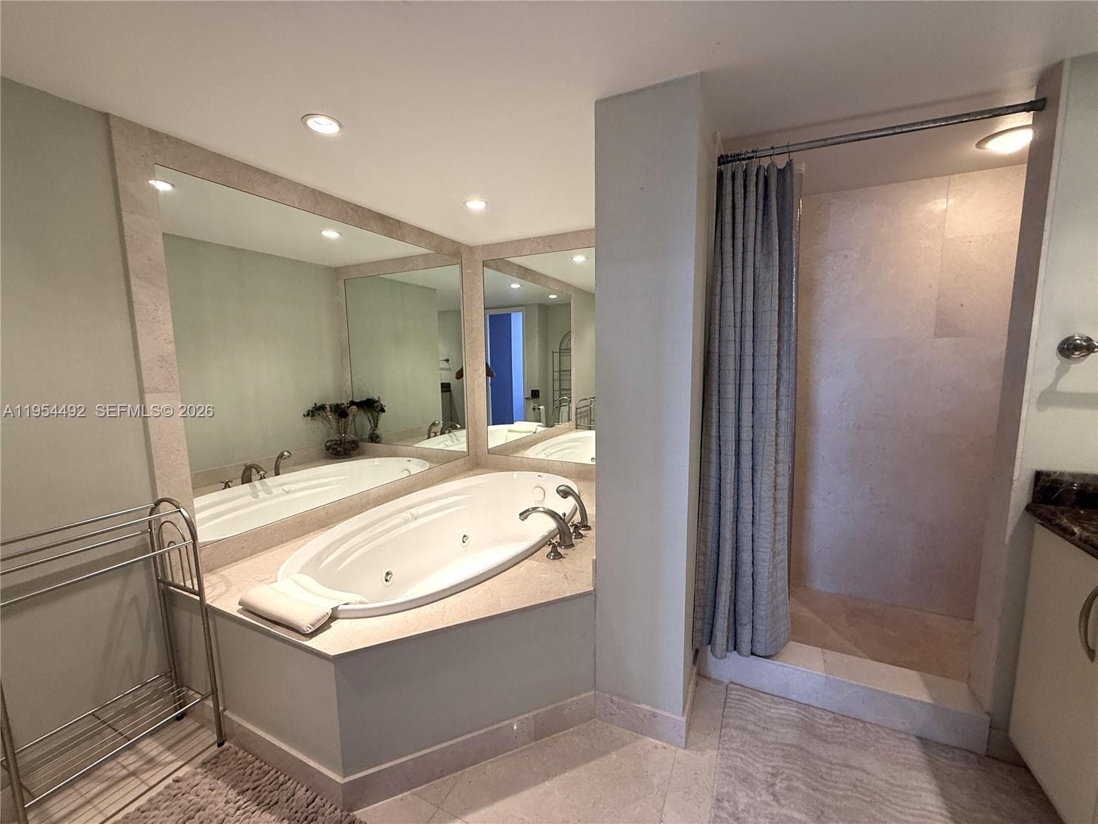 PLAZA TOWERS NORTH CONDO · #1402 in Hallandale Beach - Photo 21