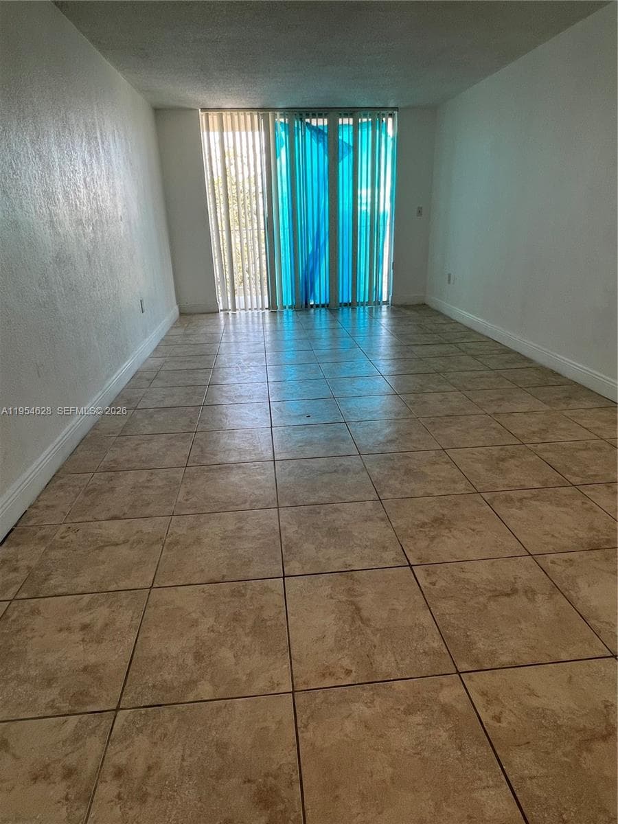BAYVIEW PALMS CONDO · #428 in North Miami - Photo 7