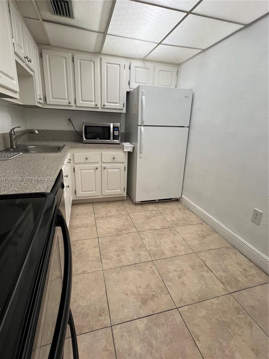 BAYVIEW PALMS CONDO · #428 in North Miami - Photo 3