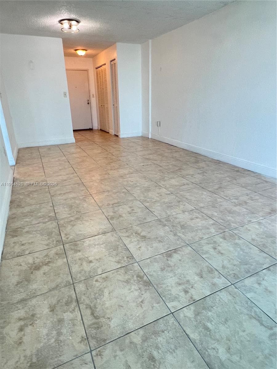 BAYVIEW PALMS CONDO · #428 in North Miami - Photo 9