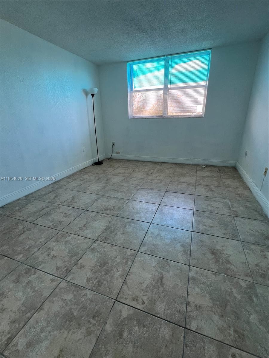 BAYVIEW PALMS CONDO · #428 in North Miami - Photo 10