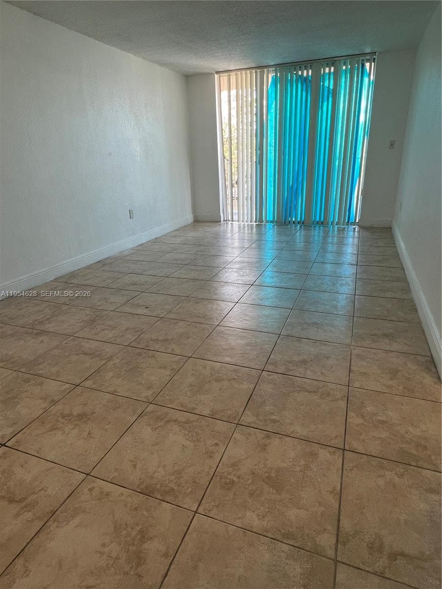 BAYVIEW PALMS CONDO · #428 in North Miami - Photo 8