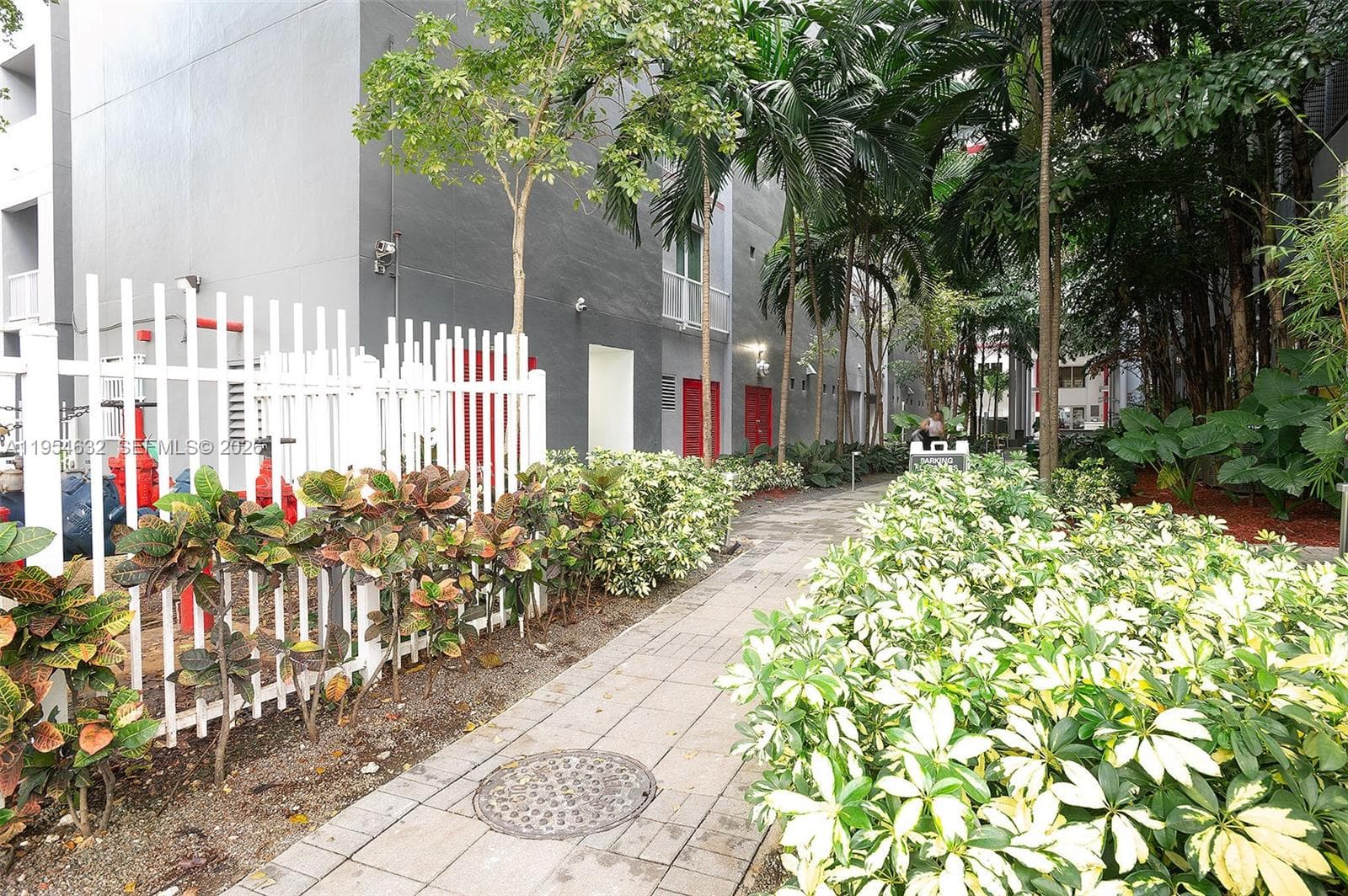 CASA GRANDE I TOWERS · #1101 in Miami - Photo 17