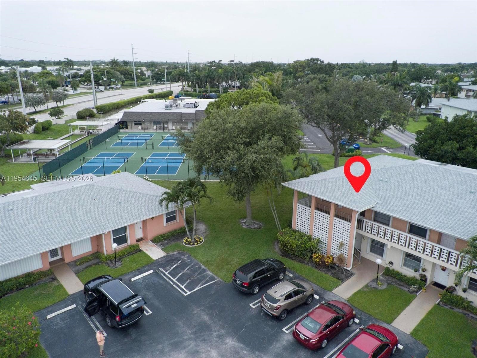 PINES DELRAY NORTH · #101 in Delray Beach - Photo 17