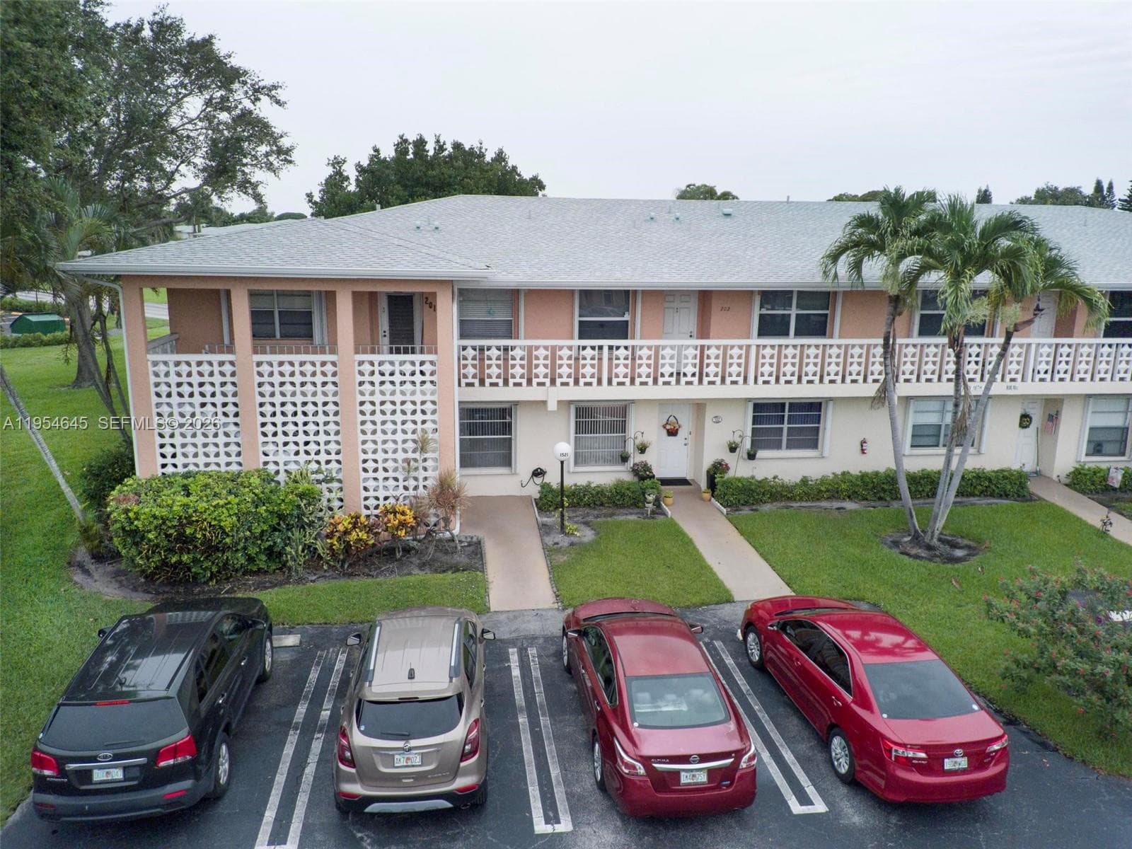 PINES DELRAY NORTH · #101 in Delray Beach - Photo 18