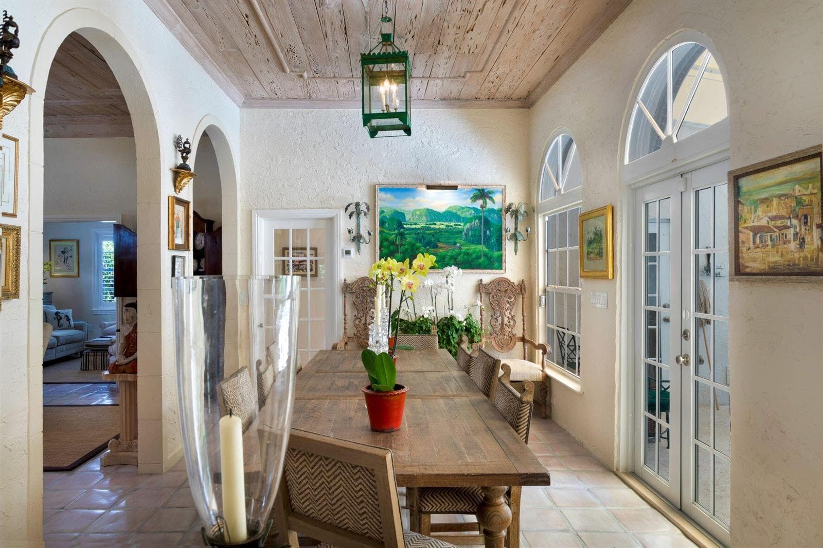 DINING_STRAIGHT