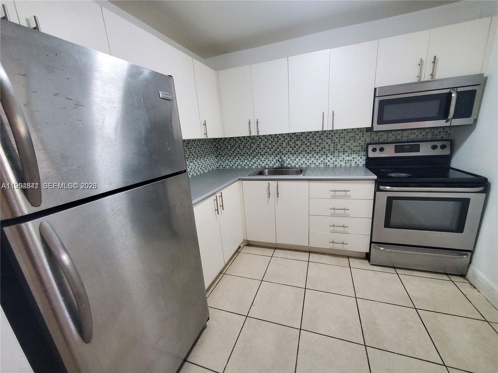 WOODSIDE APTS CONDO · #127 in North Miami Beach - Photo 6