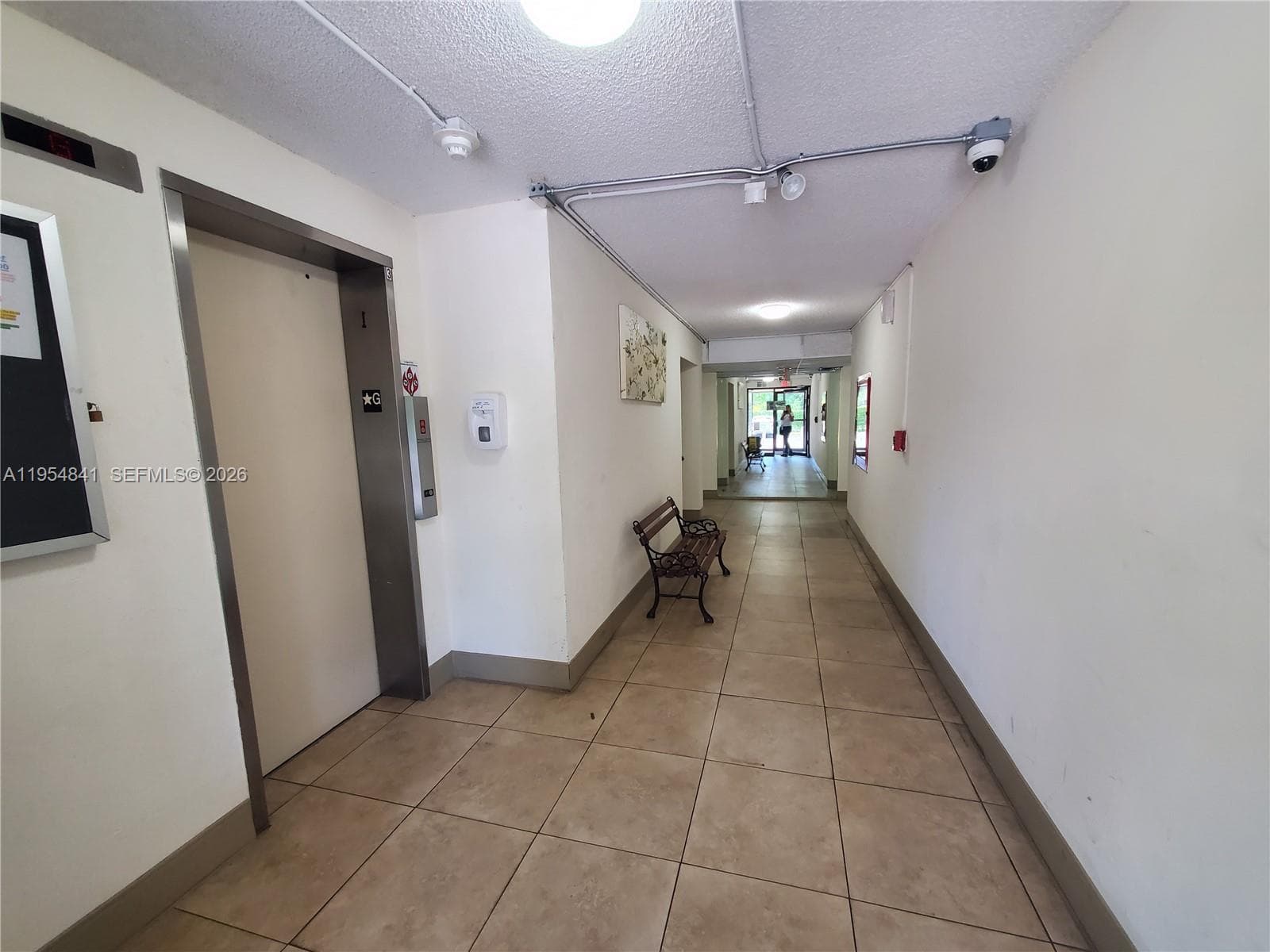 WOODSIDE APTS CONDO · #127 in North Miami Beach - Photo 3