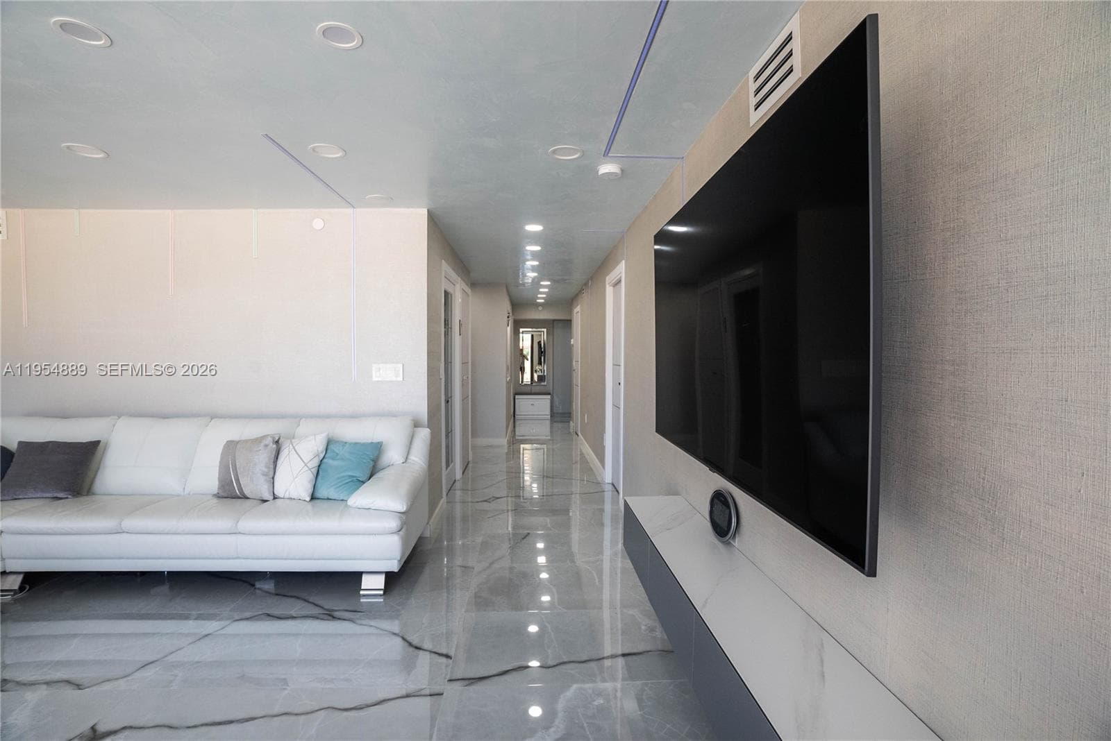 Winston Towers 600 HOA · #309 in Sunny Isles Beach - Photo 23