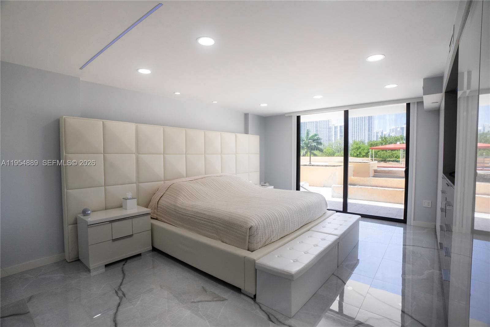 Winston Towers 600 HOA · #309 in Sunny Isles Beach - Photo 6