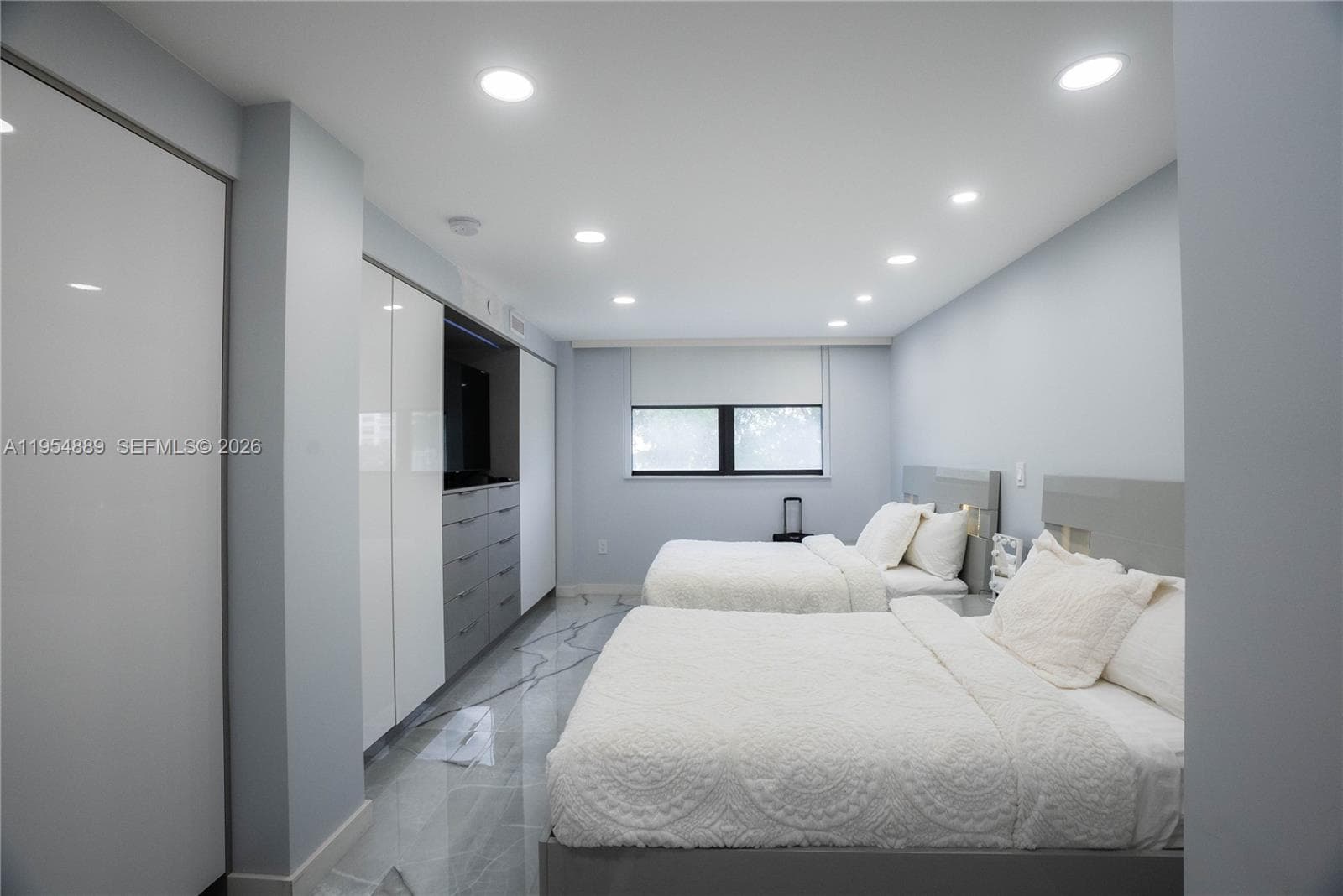 Winston Towers 600 HOA · #309 in Sunny Isles Beach - Photo 13