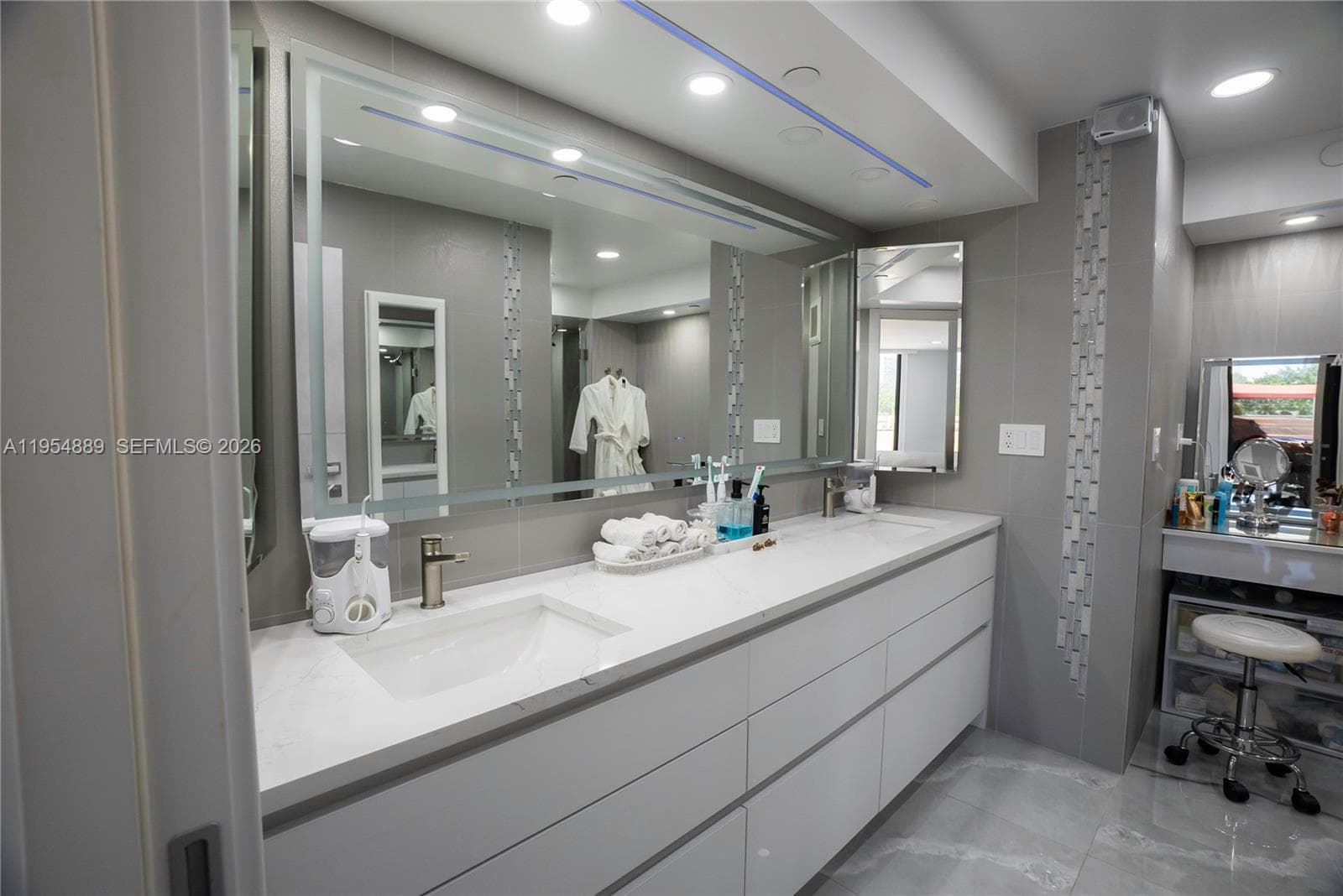 Winston Towers 600 HOA · #309 in Sunny Isles Beach - Photo 11