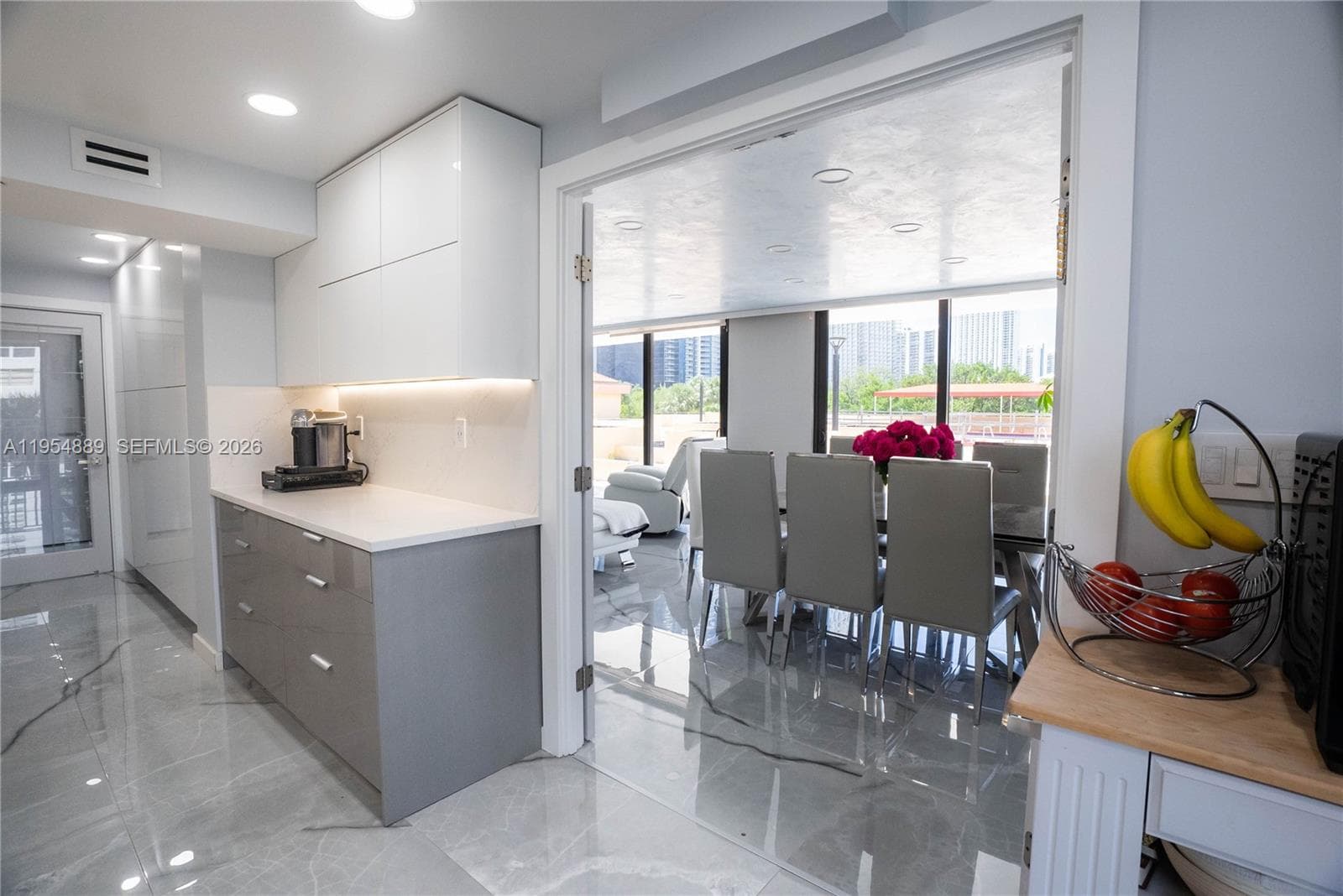 Winston Towers 600 HOA · #309 in Sunny Isles Beach - Photo 8